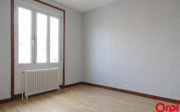 Maison à louer    4 pièces •  Lyon 3