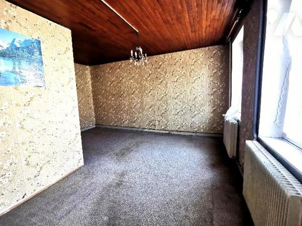 Idéal pour investisseur !  venez découvrir cette maison à rénover proche de tous commerces