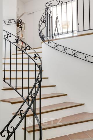 Triplex totalement rénovée dans résidence sécurisée