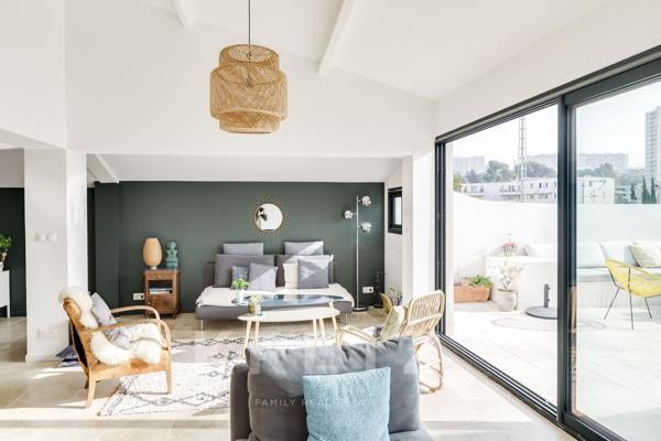 Triplex totalement rénovée dans résidence sécurisée