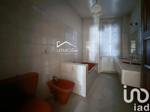 Maison à vendre 7 pièces 193 m² Laudun-l'Ardoise