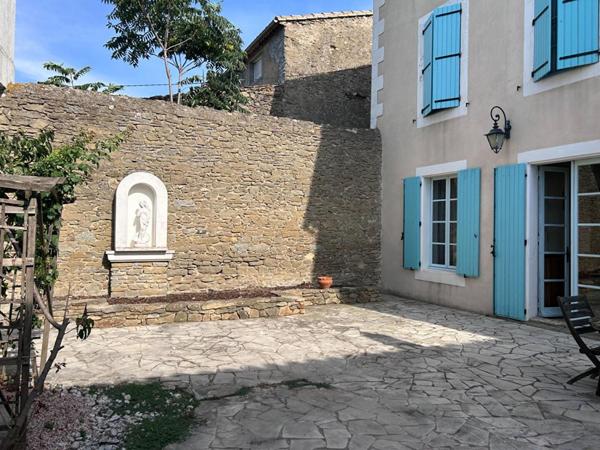 Maison  8 pièce(s) 318 m2