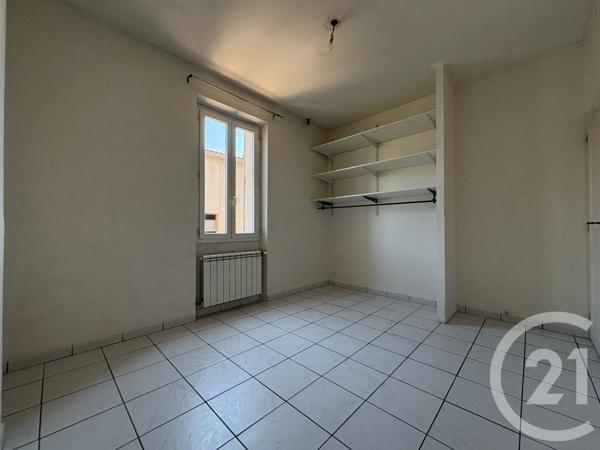 Appartement F3 à vendre  3 pièces - 71,64 m 2   LA SEYNE SUR MER  - 83