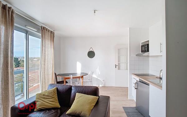 Appartement à louer    1 pièce • 34,53 m2 Rezé