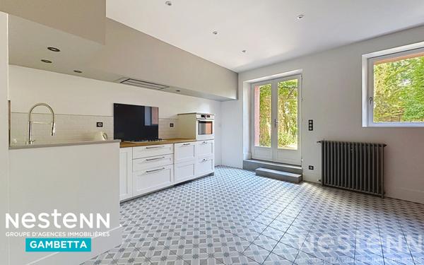 A vendre maison de ville avec jardin, cave et garage