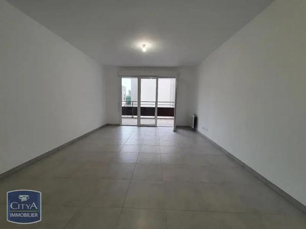 Appartement à louer 2 pièces 41.88m² Fréjus (83600)