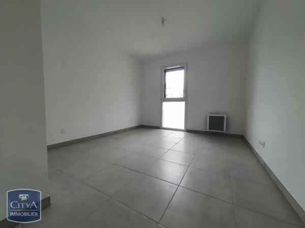 Appartement à louer 2 pièces 41.88m² Fréjus (83600)