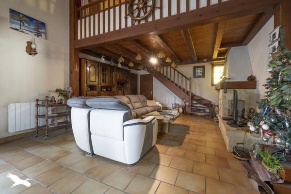 Maison à vendre |  Meschers-sur-Gironde |  5 pièces | 155 m²