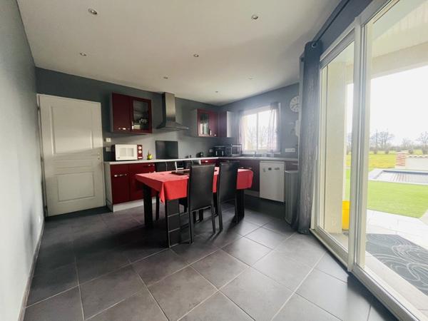 Maison à vendre |                                       Confolens |                                        6 pièces  |  135 m²