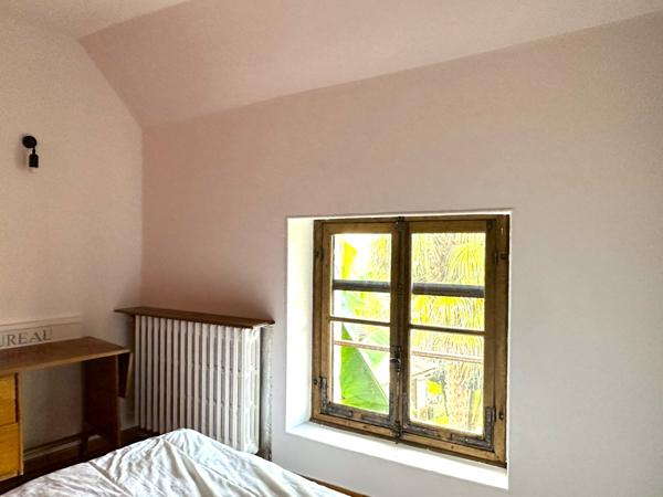 Chars (95750) Maison de ville (XIXe) avec Studio Indépendant et piscine au centre ville de Chars (95)