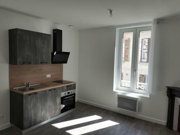 Immeuble 350m² à vendre Vichy 03200 595000€ - Micro.immo