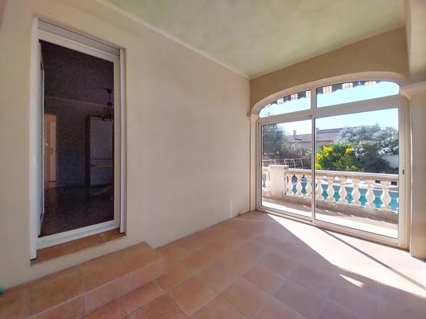 Villa Plain-Pied 140m², Piscine & 5 Ch.
