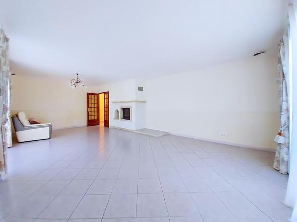 Villa Plain-Pied 140m², Piscine & 5 Ch.