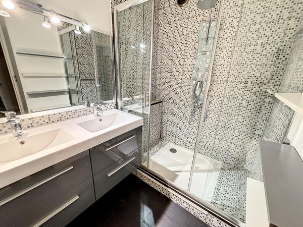 Appartement à louer Bordeaux : 3 pièces, 73m² avec 2 chambre(s) à 1 055€ - AJP Immobilier Mérignac