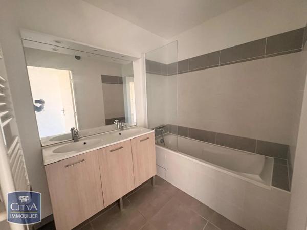 Appartement à louer 3 pièces 60.7m²