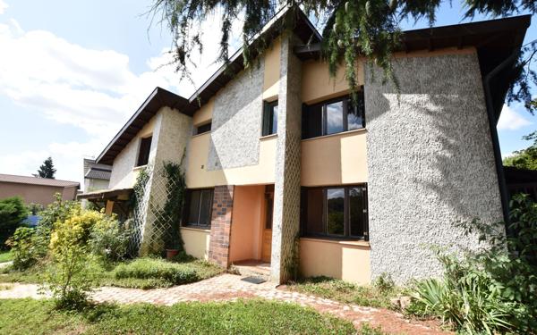 Maison à vendre    6 pièces • 151 m2 Sainte-Foy-lès-Lyon