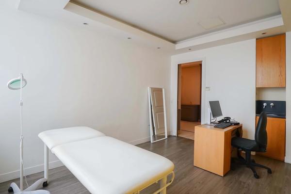 Bureau Paris 8 e