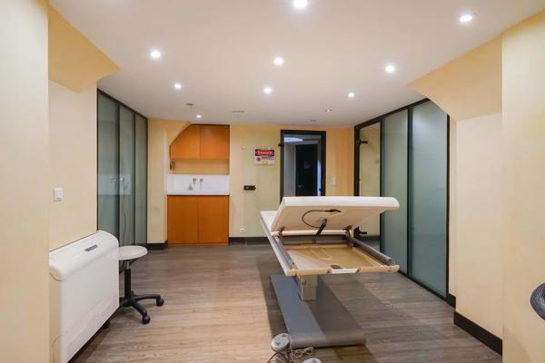Bureau Paris 8 e