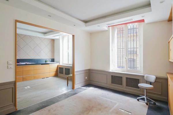 Bureau Paris 8 e