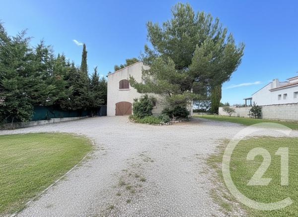 Maison à vendre  7 pièces - 193 m2 ST MITRE LES REMPARTS - 13