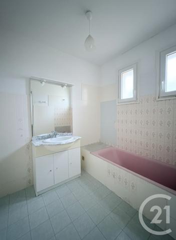 Maison à vendre  7 pièces - 193 m2 ST MITRE LES REMPARTS - 13