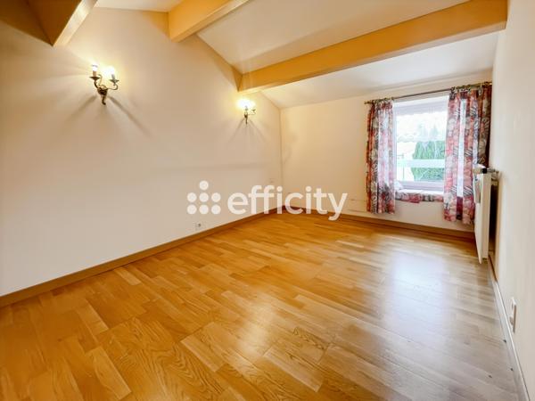 Maison 5 pièces - 132 m² Exclusivité efficity