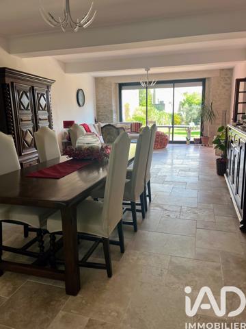 Maison à vendre 13 pièces 475 m² Sainte-Eulalie
