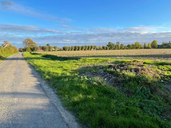 Terrain à Batir à vendre à Aire-sur-la-Lys dans le Pas-de-Calais (62120), ref : E62AI90