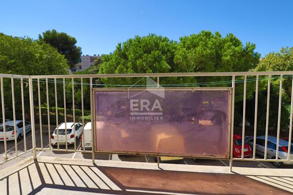 Marseille 9ème - A vendre en exclusivité - T4 63 M² TRAVERSANT ET LUMINEUX - EXPOSITION SUD-OUEST - FAIBLES CHARGES - PARKING - CAVE - SAINTE-MARGUERITE