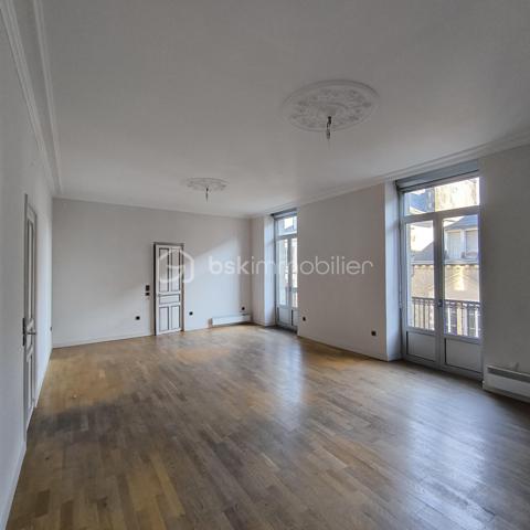 Immeuble mixte de 1 405 m²