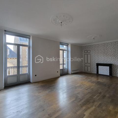 Immeuble mixte de 1 405 m²