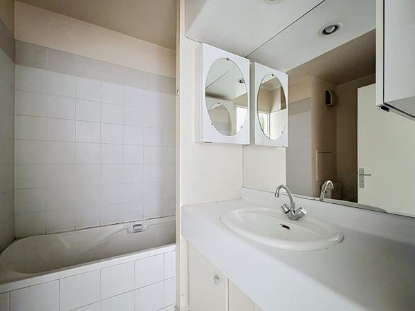 Appartement Suresnes 2 pièce(s) 50 m2