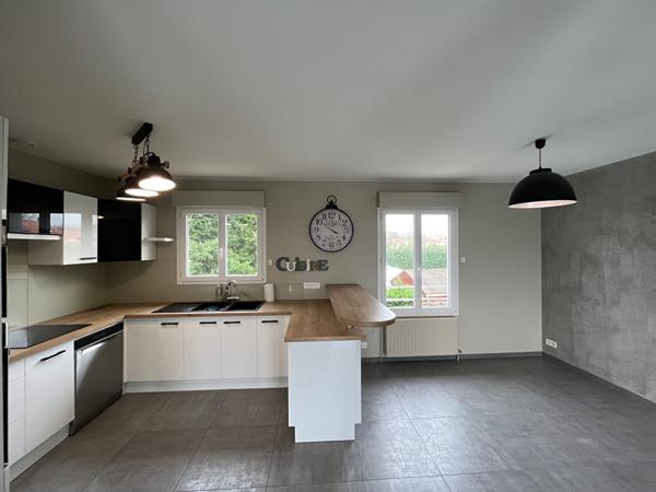 MAISON LA CHAPELLE BASSE MER 4 CHAMBRES ET 1 BUREAU