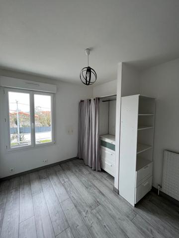 MAISON LA CHAPELLE BASSE MER 4 CHAMBRES ET 1 BUREAU