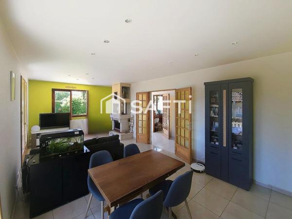 Maison individuelle 112m² terrain environ 18 ares