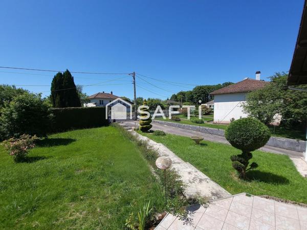 Maison individuelle 112m² terrain environ 18 ares