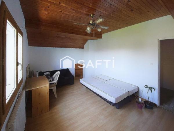 Maison individuelle 112m² terrain environ 18 ares