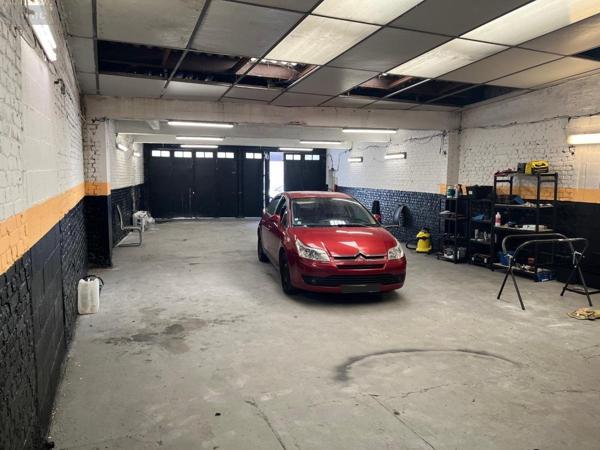 Garage - Parking à vendre à Lens dans le Pas-de-Calais (62300), ref : 62001-1156