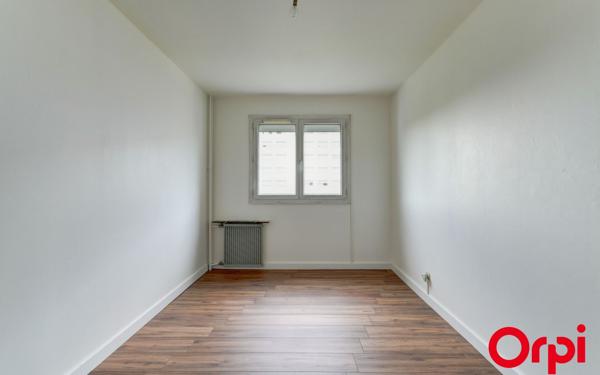 Appartement à vendre    4 pièces • 83,73 m2 Vénissieux