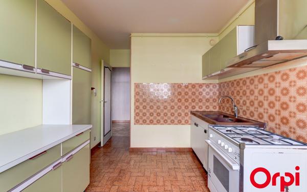 Appartement à vendre    4 pièces • 83,73 m2 Vénissieux