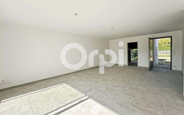 Maison à vendre    4 pièces •  Ruoms