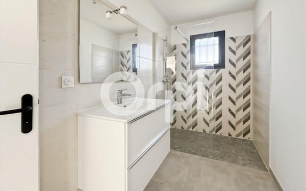 Maison à vendre    4 pièces •  Ruoms