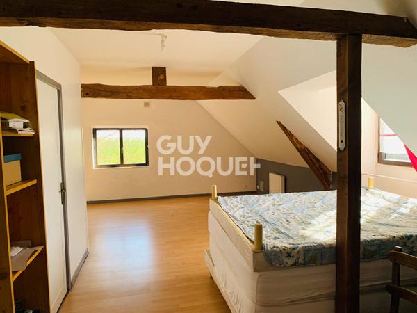 Grande longére rénovée à la campagne