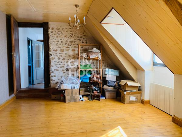 Grande longére rénovée à la campagne