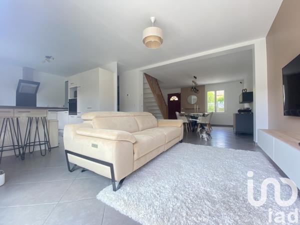 Maison à vendre 7 pièces 137 m² Ablis