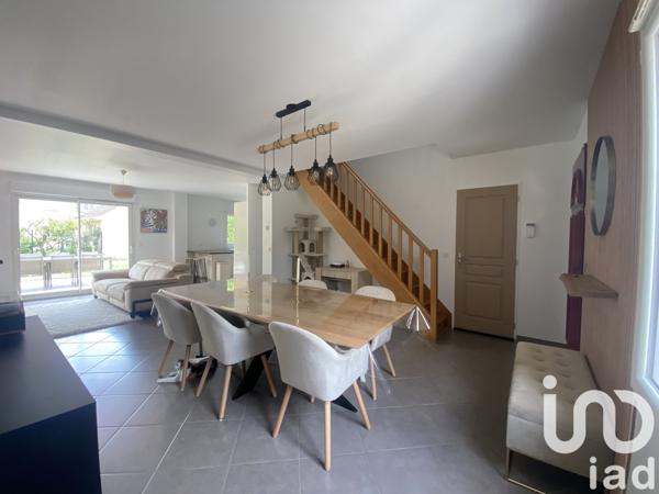 Maison à vendre 7 pièces 137 m² Ablis