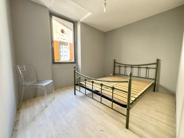 Immeuble au coeur d'un bourg médiéval  Penne-d'Agenais (47140)