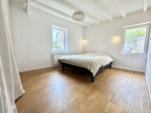 Immeuble au coeur d'un bourg médiéval  Penne-d'Agenais (47140)