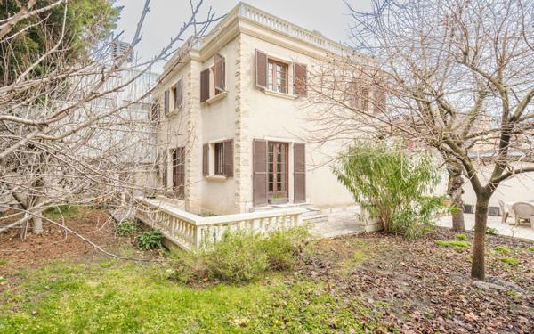 Maison à vendre    5 pièces • 136,09 m2 Aubervilliers