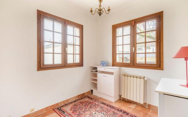 Maison à vendre    5 pièces • 136,09 m2 Aubervilliers